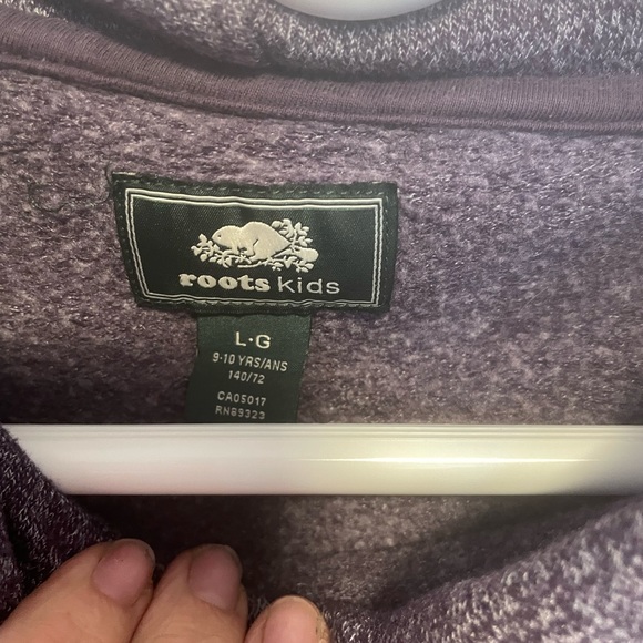 Roots Sweatshirt - Picture 3 of 3